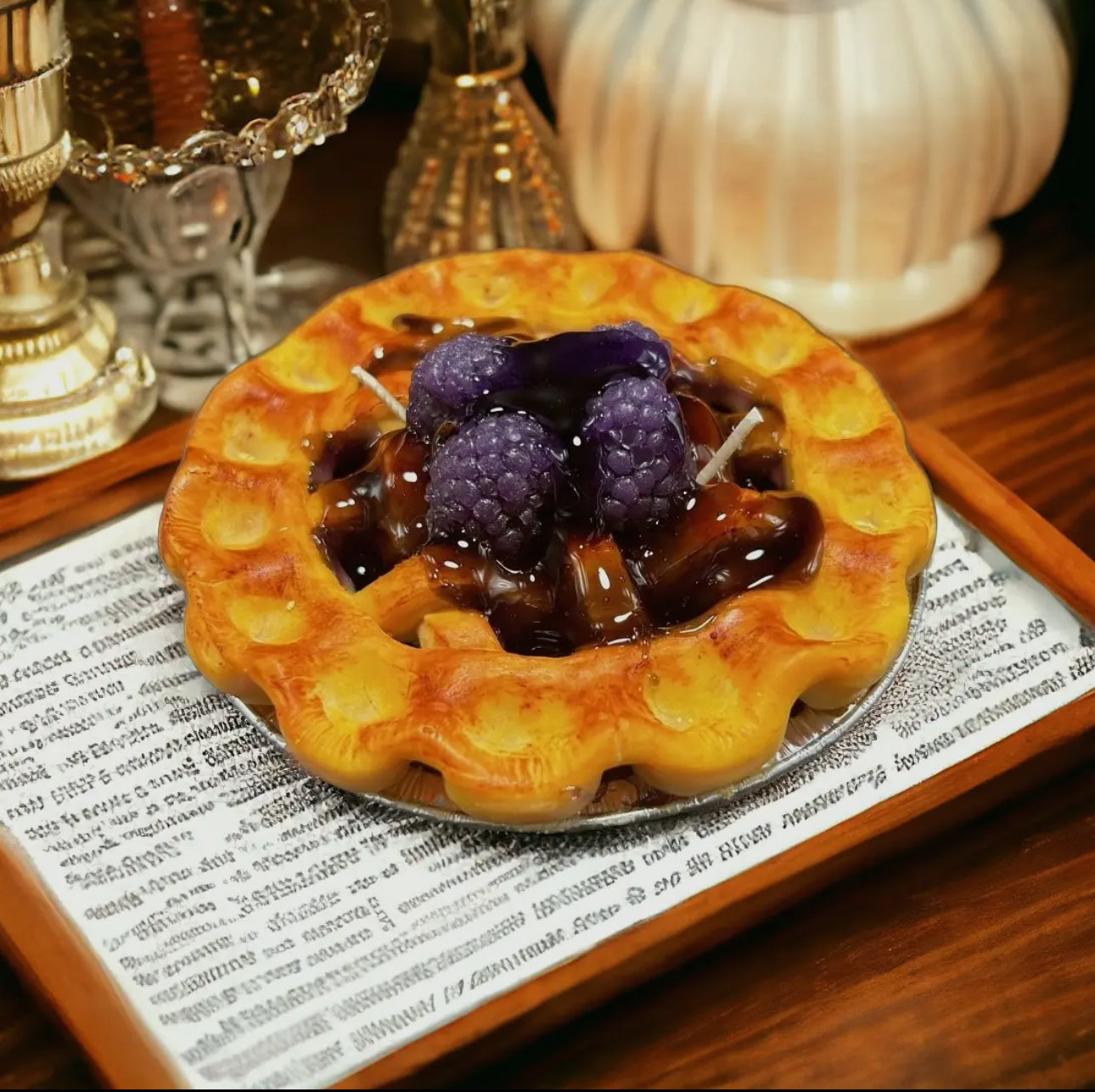 Blackberry pie a la mode (regular in photo)