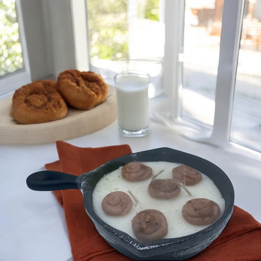 Iced Cinnamon Roll Cast Iron
Skillet Candle